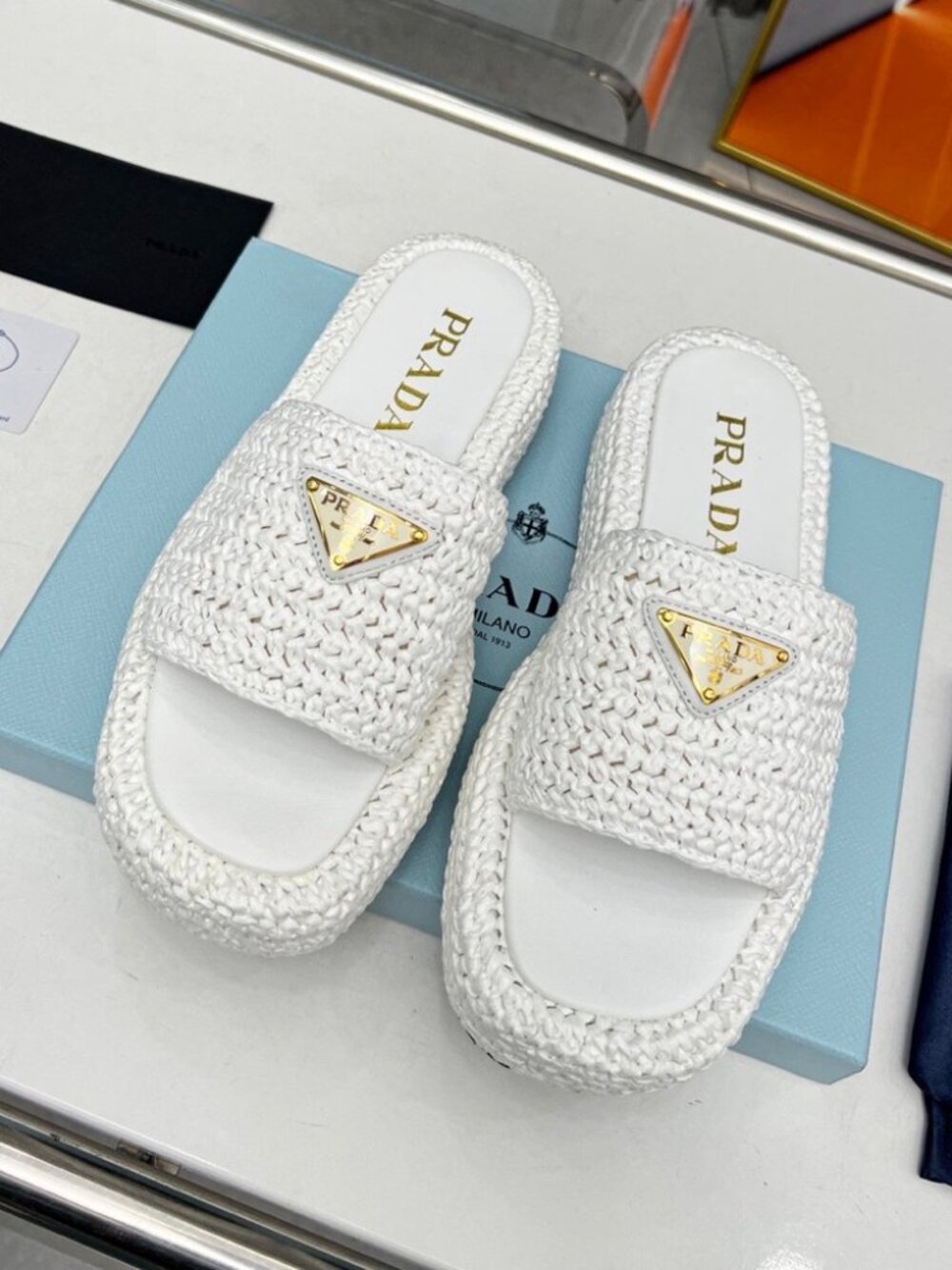 Prada slippers - Picture 2 of 3